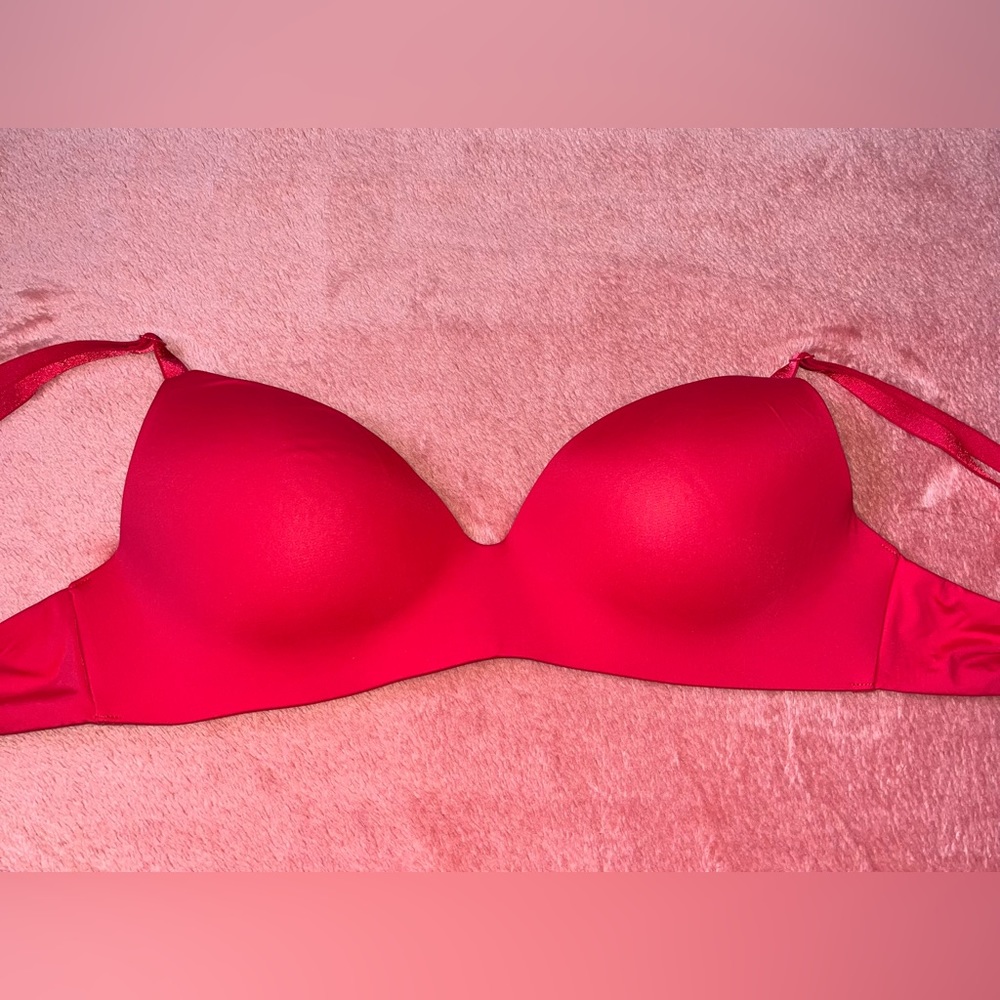 NWOT PINK Victoria’s Secret hot pink lightly lined seamless wireless bra 38B